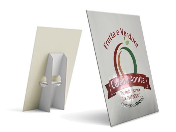 Totem-promozionali-per-negozi-parma